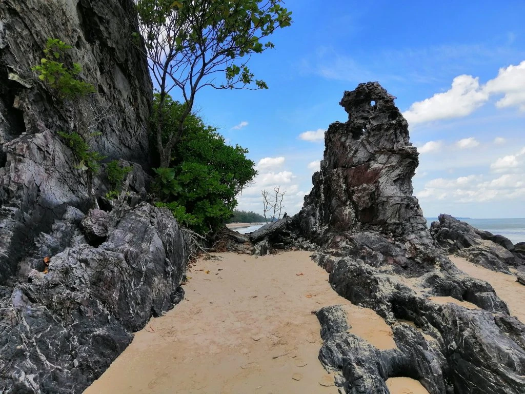 Pantai Batu Layar — galeri 4