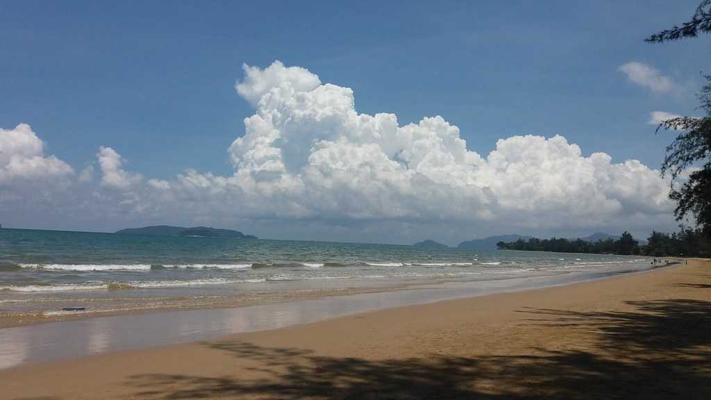 Pantai Tanjung Aru — galeri 2