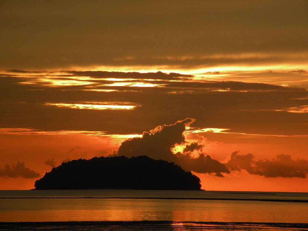 Pantai Tanjung Aru — galeri 3