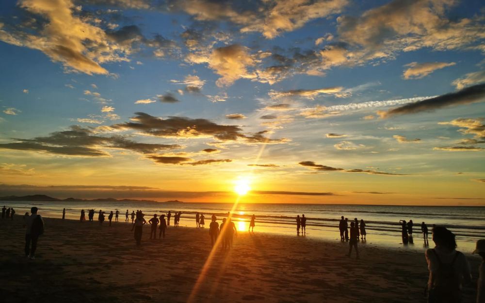 Pantai Tanjung Aru — galeri 4
