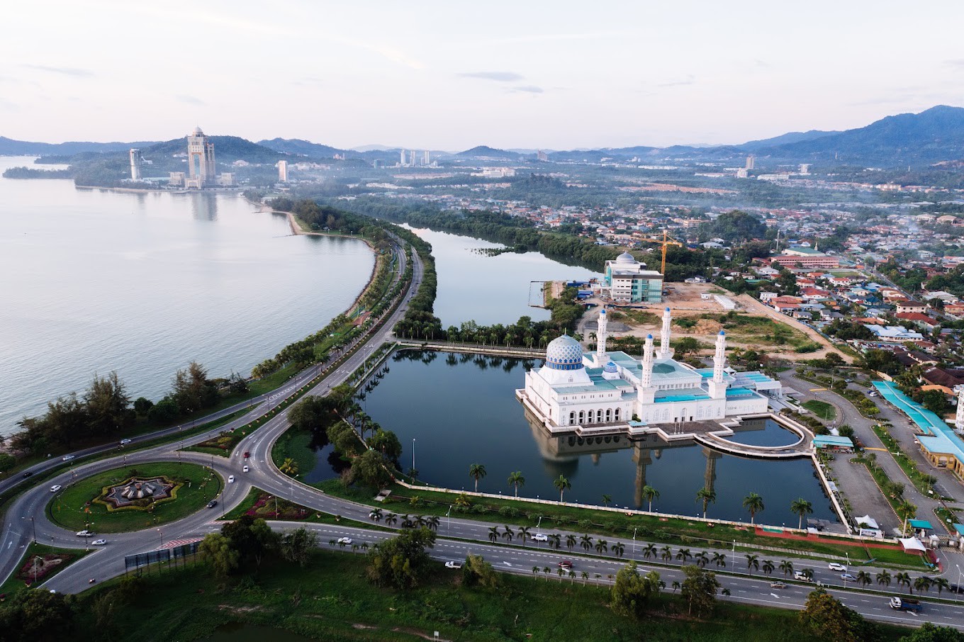 Gambar galeri Masjid Bandaraya Kota Kinabalu
