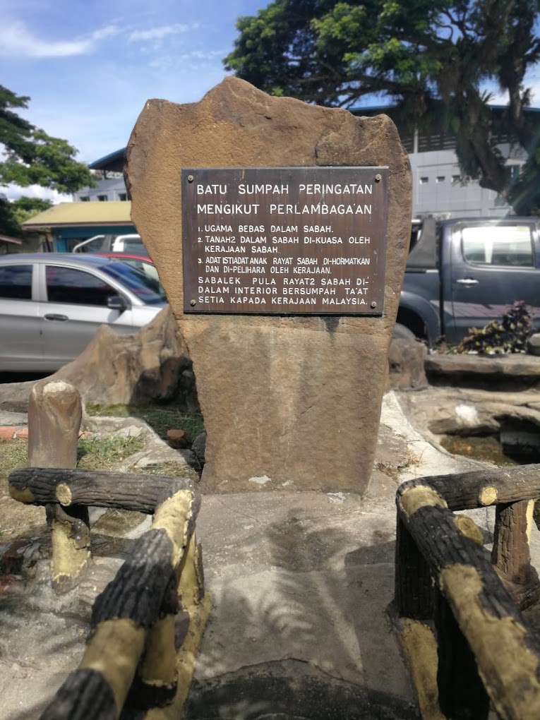 Gambar galeri Batu Sumpah Keningau