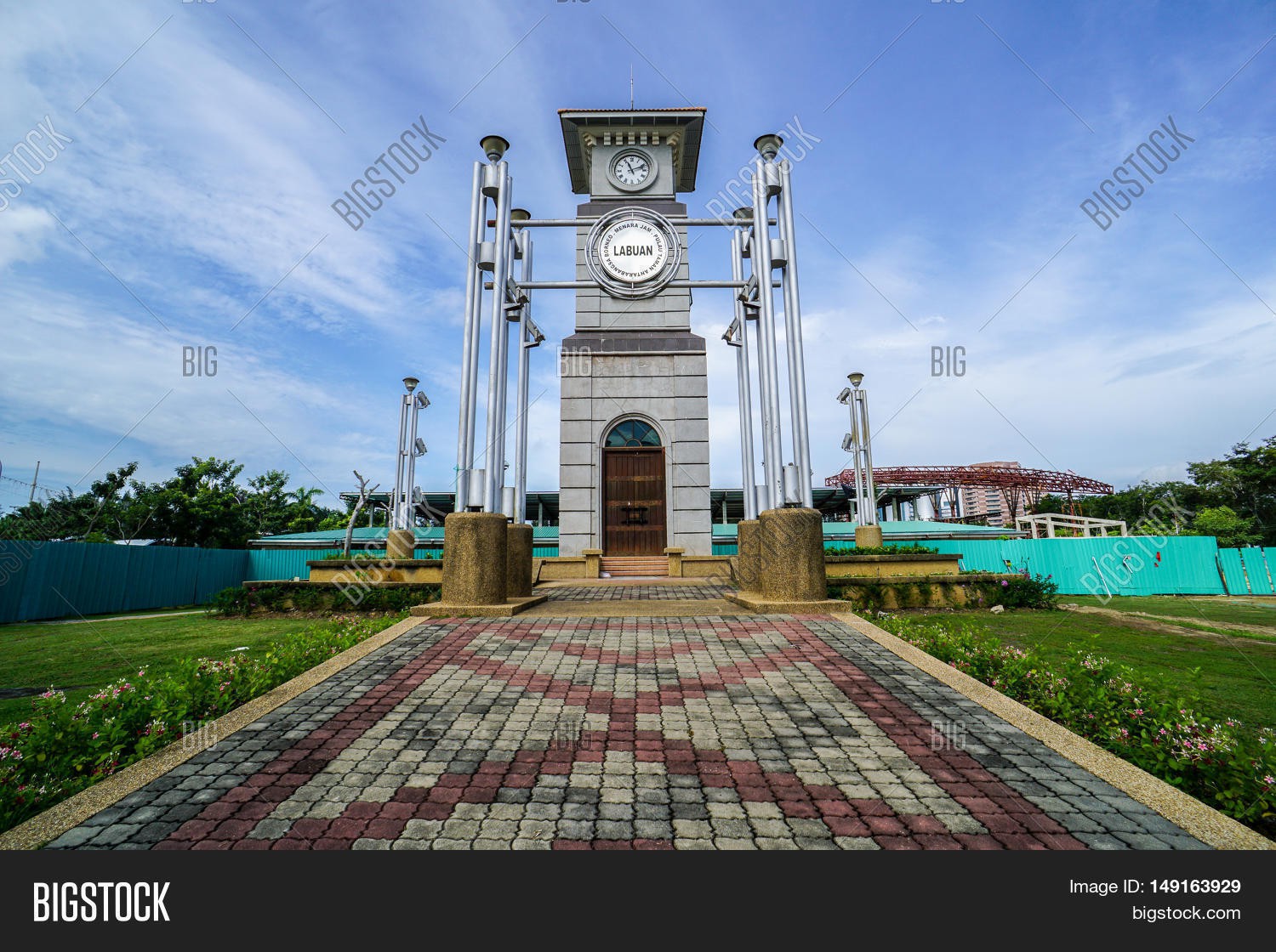 Menara Jam Labuan — galeri 3