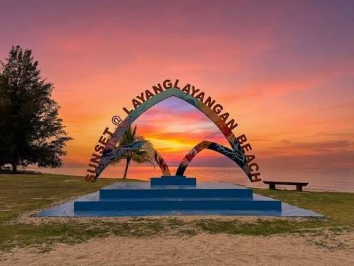 Gambar galeri Pantai Layang-Layangan