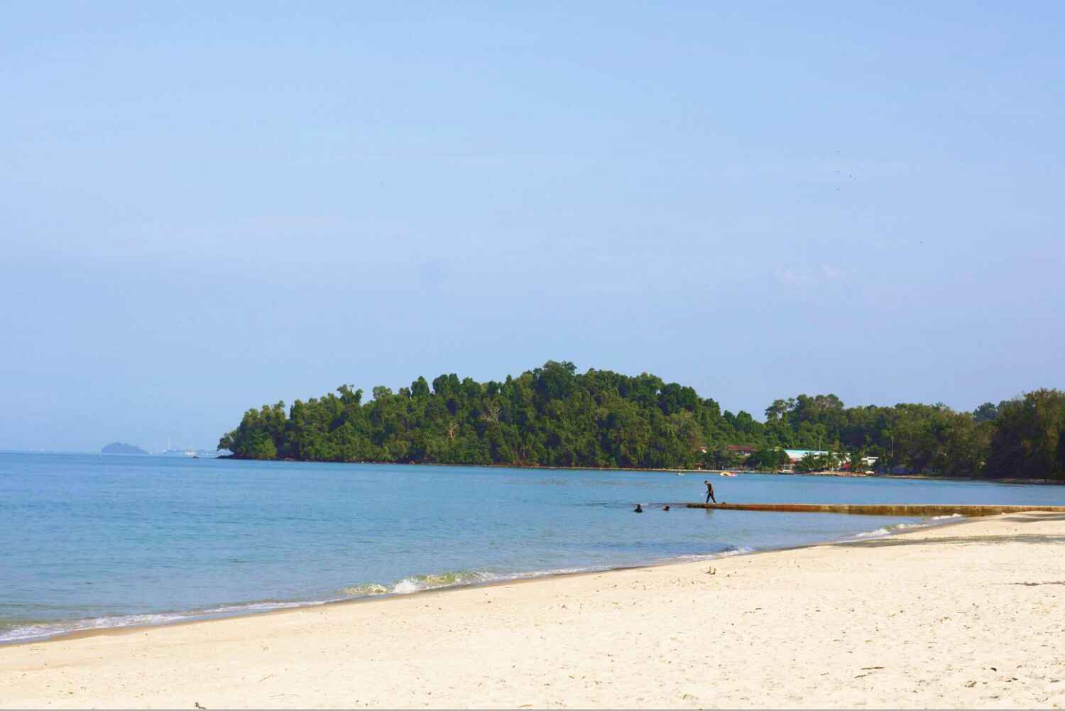 Pantai Teluk Kemang — galeri 3