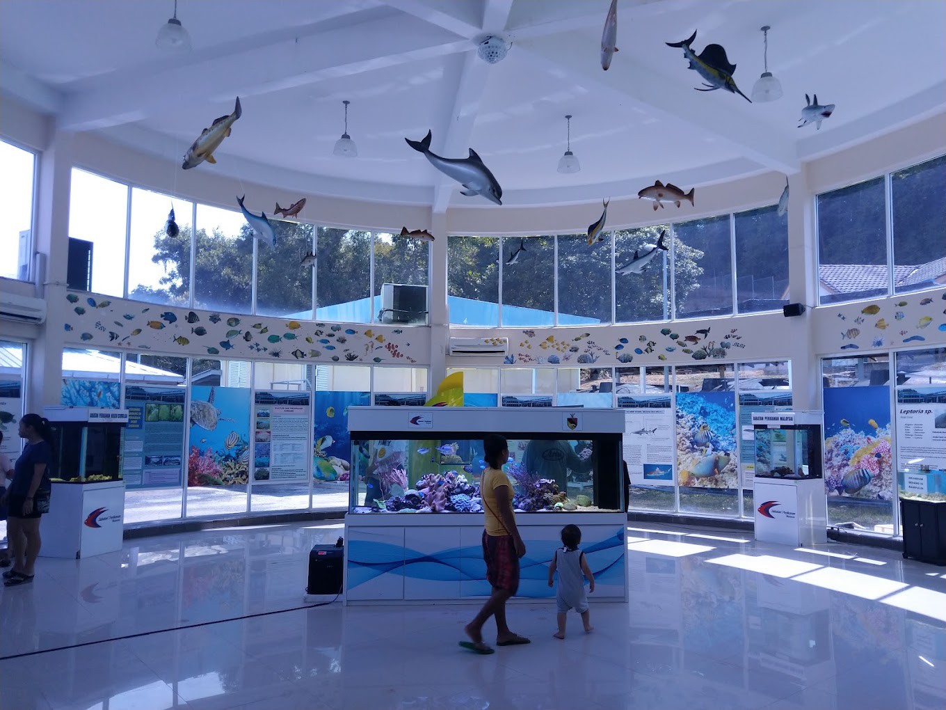 Gambar galeri Pusat Ikan Hiasan Port Dickson