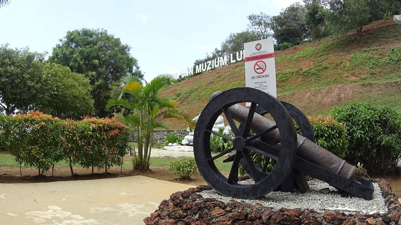 Kota dan Muzium Lukut — galeri 3