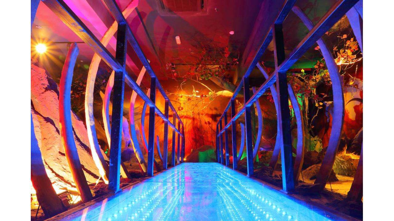 Gambar galeri Wild West Cowboy Indoor Theme Park